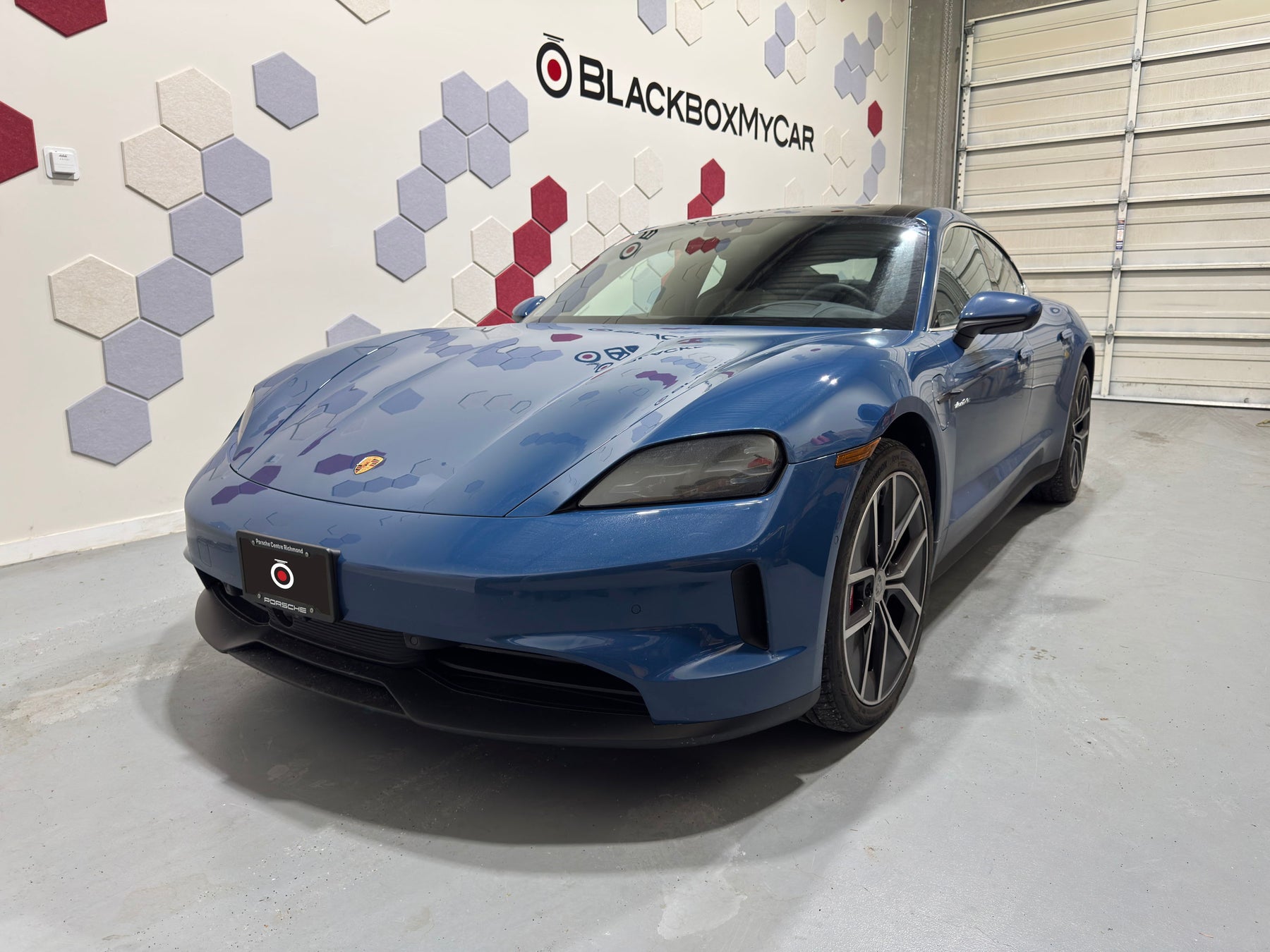 Installing a BlackVue Elite 9 2CH + CM100G LTE Module + B-130A Battery Pack into a 2025 Porsche Taycan 4S