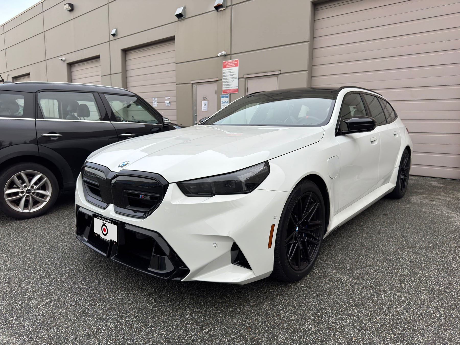 Installing a BlackVue Elite 9 2CH Dash Cam into a 2026 BMW M5 Touring