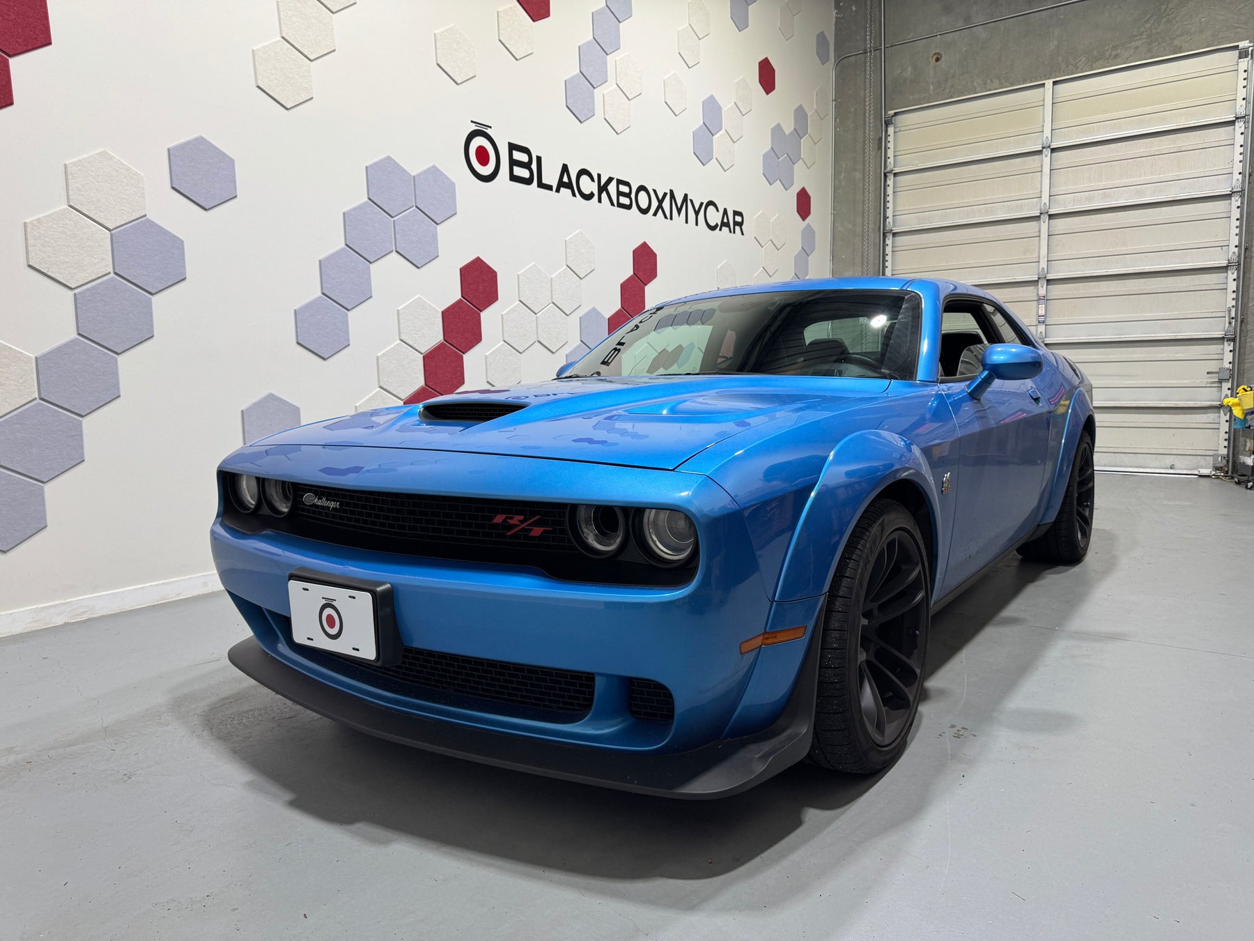 Installing a VIOFO A229 Plus Duo in a 2023 Dodge Challenger Scat Pack (When the Fuse Box Is in the Trunk)