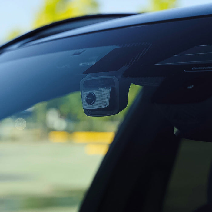 Thinkware U3000 Pro 2-Kanal 4K UHD Frontkamera + 2K QHD Rückfahrkamera mit OBD-II-Kabel 