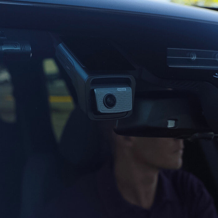 Thinkware U3000 Pro 2-Kanal 4K UHD Frontkamera + 2K QHD Rückfahrkamera mit OBD-II-Kabel 